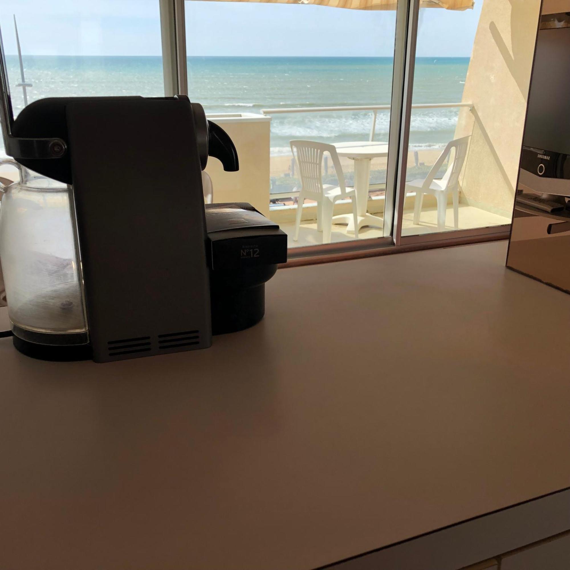 Apartment Face Ocean